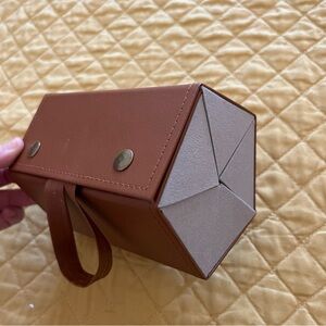 5 section travel glasses holder